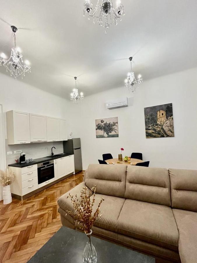 דירות PUY Lux Apartmans מראה חיצוני תמונה